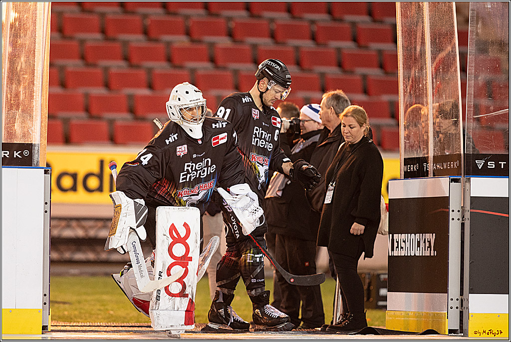 PENNY DEL;  Kölner Haie - Fischtown Pinguins; Köln, 22.12.2022